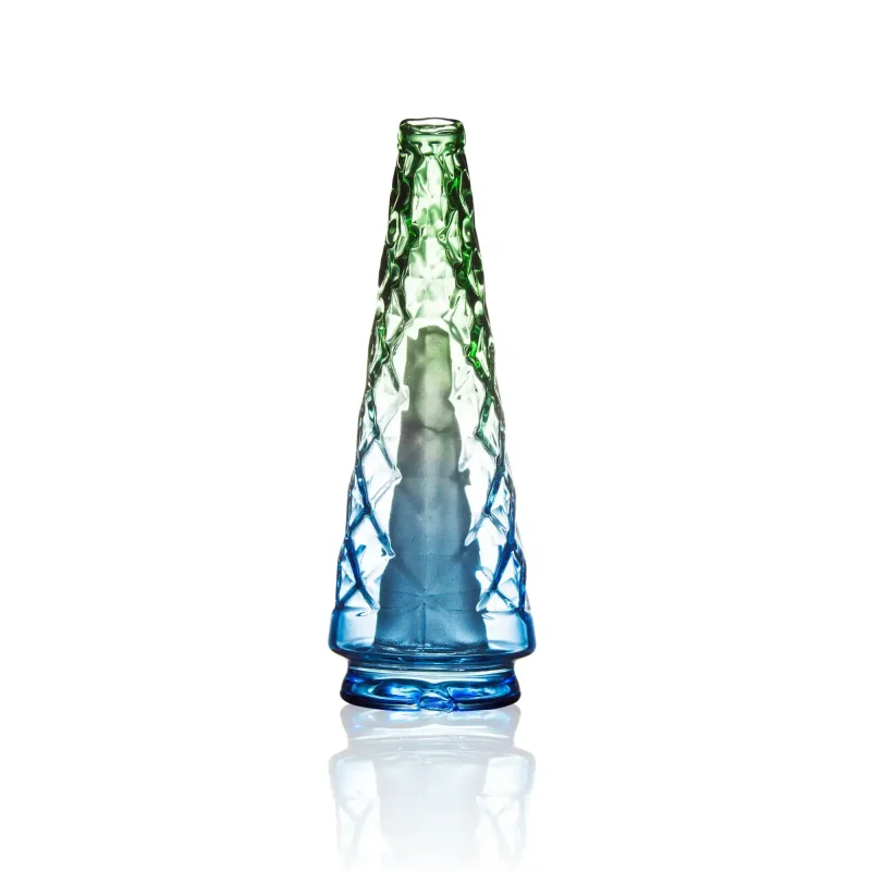 Puffco Peak glass from Wiidz Hawaii featuring a north-facing design, ideal for stylish dabbing experiences.