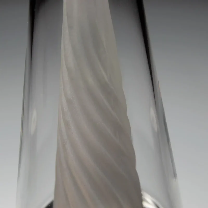 Puffco Peak Glass Wiidz Original 2.0 showcasing a center shot of the stylish and innovative vaporizer accessory, perfect for enhancing your dabbing experience.