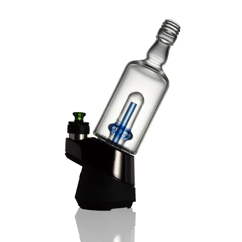 puffco peak pro glass attachment wiidz tipsy black installed facing east.webp Puffco Peak Pro glass attachment with Wiidz Tipsy in black, installed and positioned facing east, showcasing a sleek design and modern aesthetic.